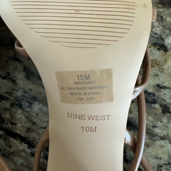 Women’s Nine West Strappy Neutral Open Toe Heel Size 10 - Picture 6 of 7